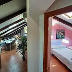 La Mansarda Πανσιόν 4*