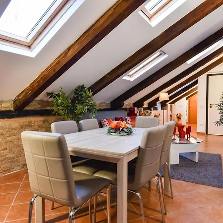 La Mansarda Guest house Naples